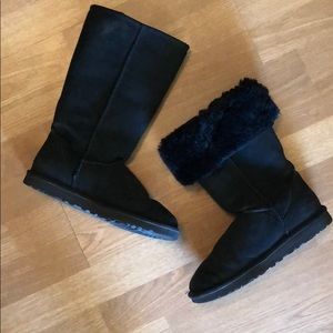 Black Classic Ugg Boots